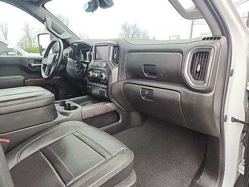 Used 2023 GMC Sierra 2500 Denali w/ Denali Ultimate Package image 9