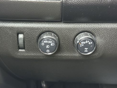 Used 2022 GMC Canyon Elevation w/ Elevation Premium Package image 24