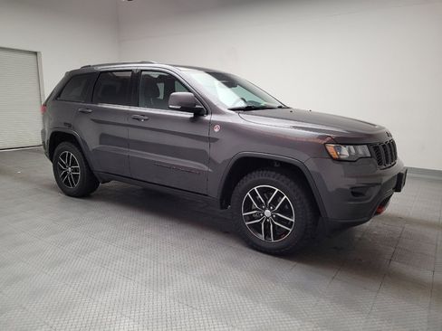 Used 2017 Jeep Grand Cherokee Trailhawk image 11