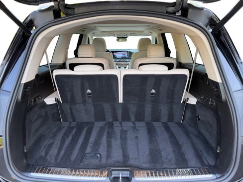 Used 2024 Mercedes-Benz GLS 450 4MATIC image 25