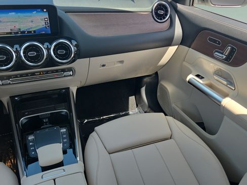 Certified 2023 Mercedes-Benz GLA 250 image 14