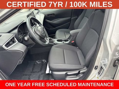 Used 2025 Toyota Corolla LE FWD image 14