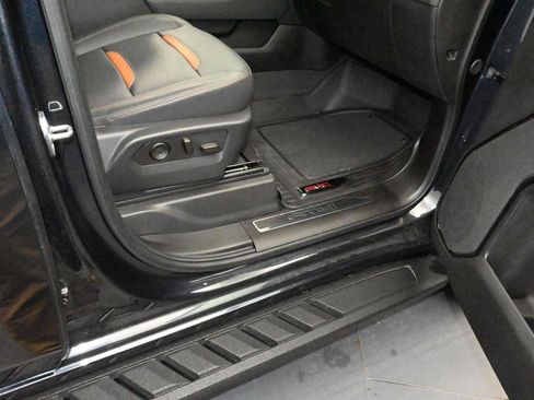 Used 2024 GMC Sierra 2500 AT4 w/ AT4 Premium Plus Package AWD/4WD image 41