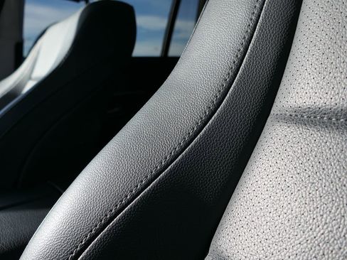 Used 2023 Mercedes-Benz GLS 450 4MATIC image 13