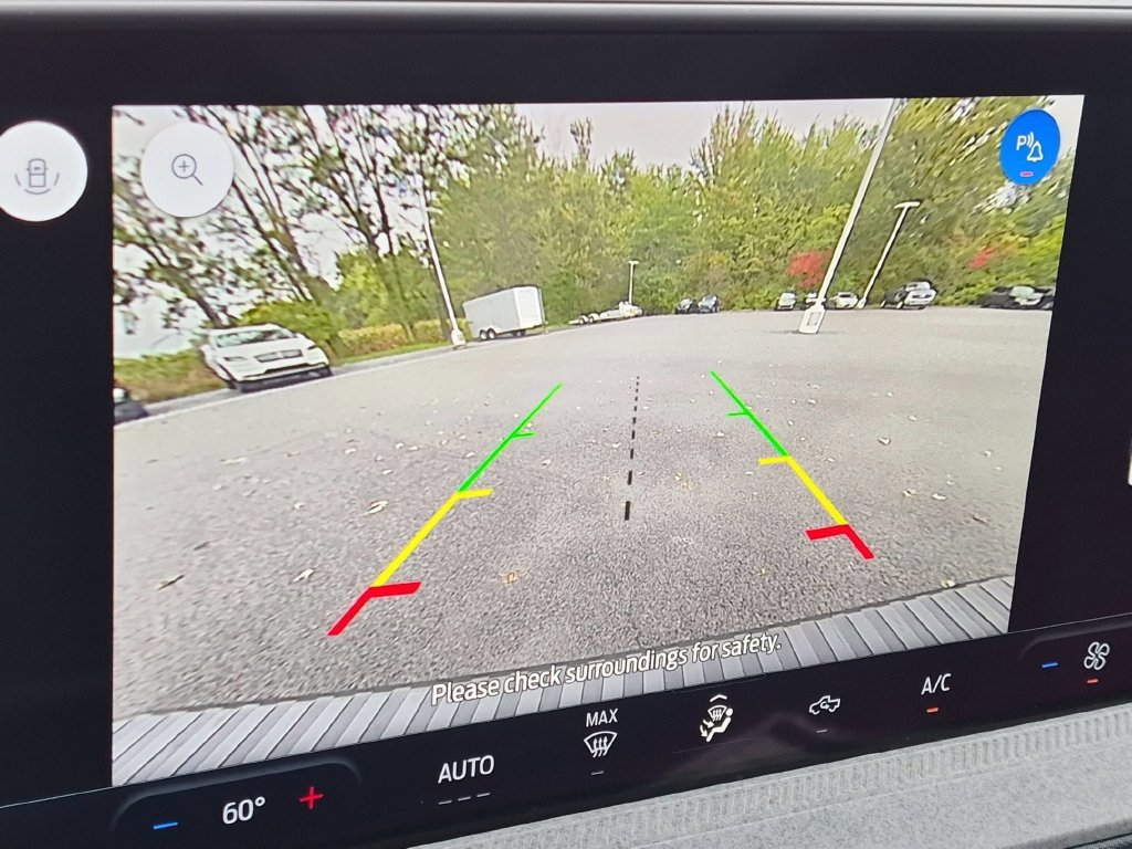 Used 2025 Ford Maverick XLT w/ 4K Tow Package AWD/4WD image 16