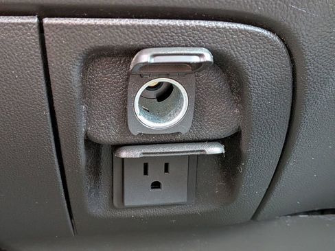 Used 2018 Chevrolet Silverado 1500 LT w/ All Star Edition image 29