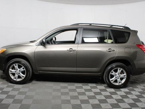 Used 2012 Toyota RAV4 4WD image 4
