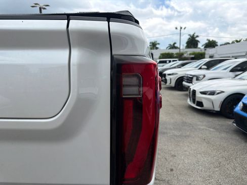 Used 2024 GMC Sierra 2500 Denali Ultimate AWD/4WD image 12