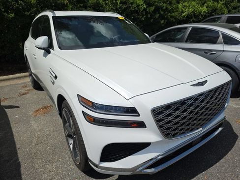 Used 2025 Genesis GV80 3.5T Prestige AWD/4WD image 2
