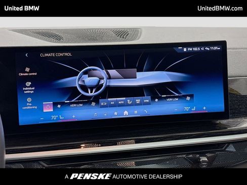 Used 2024 BMW X5 xDrive40i w/ M Sport Package image 11