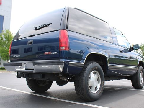 Used 1997 GMC Yukon 4WD 2-Door w/ Marketing Opt Pkg 2 image 34