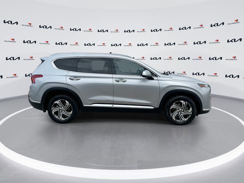 Used 2022 Hyundai Santa Fe SEL FWD image 9