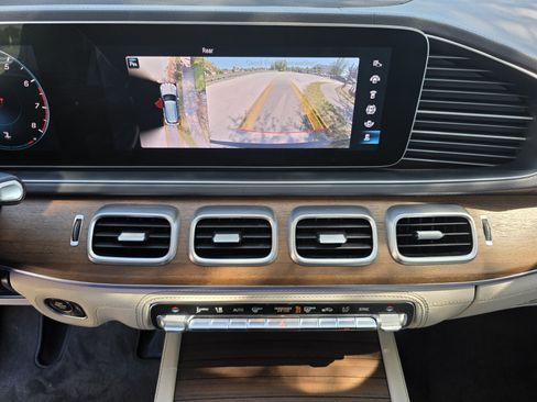 Used 2020 Mercedes-Benz GLE 350 4MATIC image 23