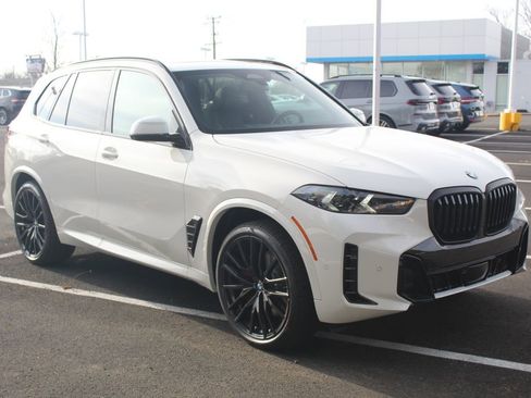 Used 2026 BMW X5 xDrive40i AWD/4WD image 1