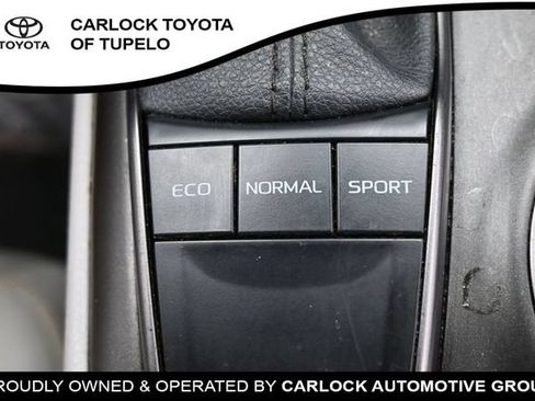 Used 2022 Toyota Camry SE FWD image 31