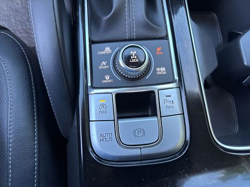 Used 2022 Kia Telluride EX w/ EX Premium Package AWD/4WD image 36