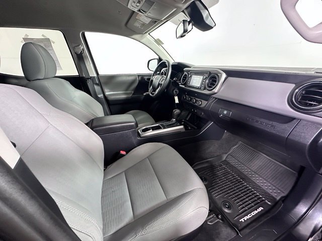 Used 2019 Toyota Tacoma SR5 AWD/4WD image 26