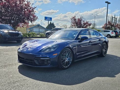 Used 2022 Porsche Panamera 4 Platinum Edition w/ Assistance Package AWD/4WD image 3