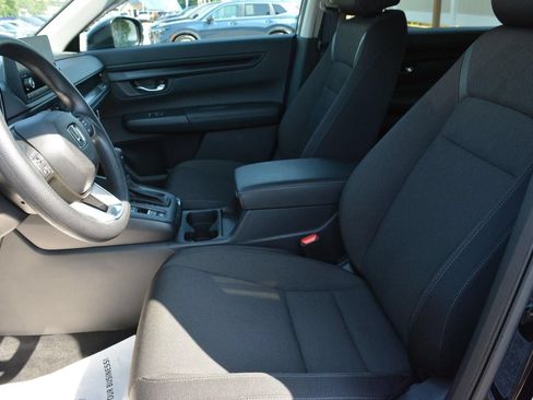 Used 2025 Honda CR-V LX image 6
