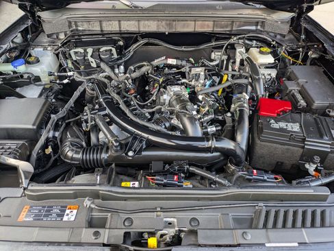 Used 2023 Ford Bronco Wildtrak image 29