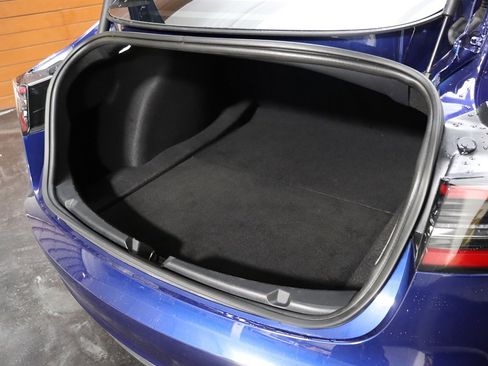 Used 2023 Tesla Model 3 Standard Range image 47