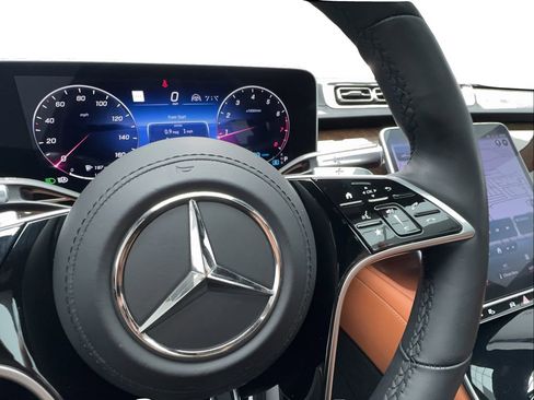 Used 2022 Mercedes-Benz S 500 4MATIC image 42