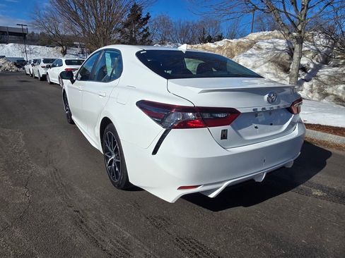 Certified 2023 Toyota Camry SE image 5