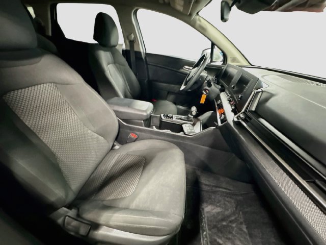 Certified 2024 Kia Sportage LX AWD/4WD image 27