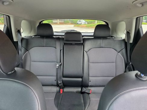 Used 2020 Kia Niro EX FWD image 25