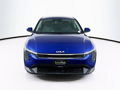 Used 2025 Kia K4 LXS FWD image 2