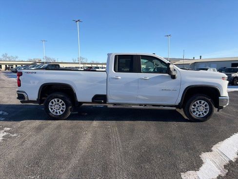 Used 2024 Chevrolet Silverado 3500 LT w/ Convenience Package image 6