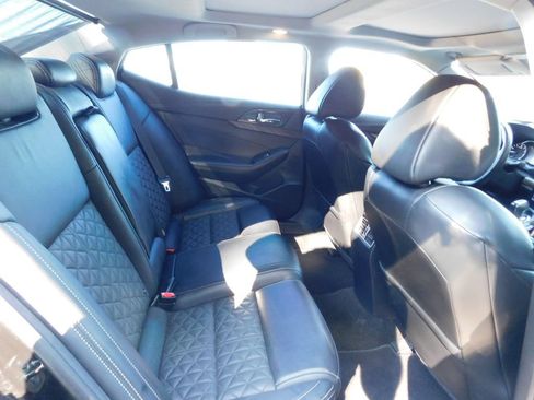 Used 2017 Nissan Maxima Platinum FWD image 5