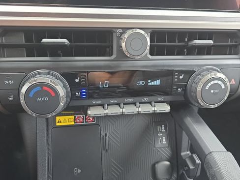 New 2026 Toyota 4Runner TRD Off-Road Premium AWD/4WD image 24