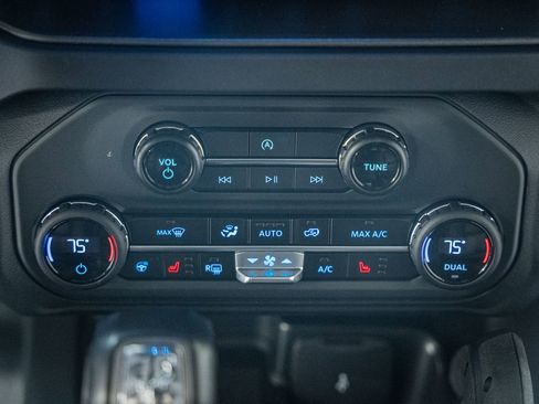 Certified 2025 Ford Bronco Badlands image 29