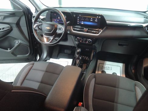 Used 2024 Chevrolet TrailBlazer LT w/ Convenience Package image 31