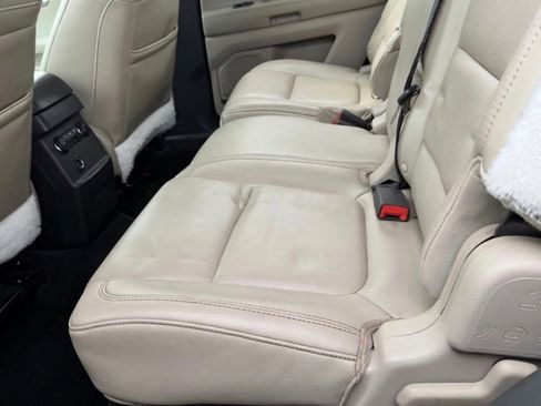 Used 2011 Ford Explorer XLT w/ 202A Rapid Spec Order Code FWD image 8