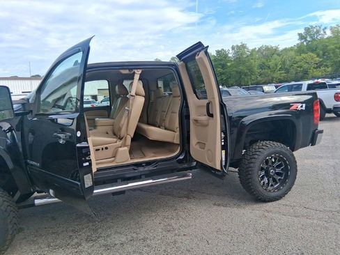Used 2013 Chevrolet Silverado 2500 LTZ w/ LTZ Plus Package AWD/4WD image 15