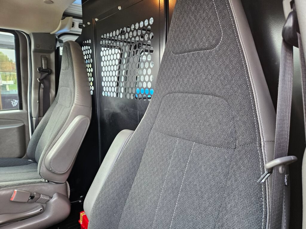 Used 2025 GMC Savana 2500 w/ Driver Convenience Package RWD image 16