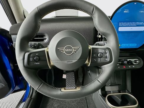 Certified 2025 MINI Cooper S image 10