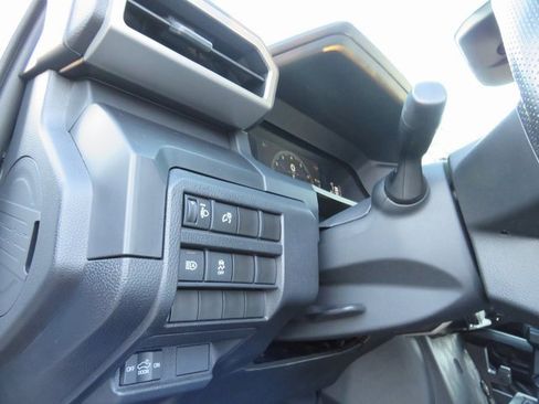 Certified 2024 Toyota Tacoma SR image 37