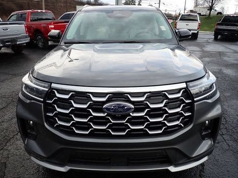 Used 2025 Ford Explorer Platinum w/ LUX Leather Package AWD/4WD image 13