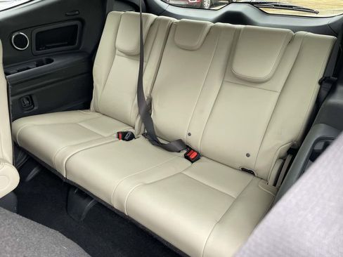 Used 2019 Subaru Ascent Limited w/ Popular Package #2 image 12