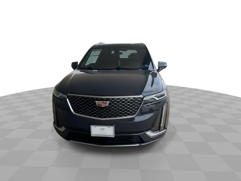 Certified 2025 Cadillac XT6 Premium Luxury AWD/4WD image 3