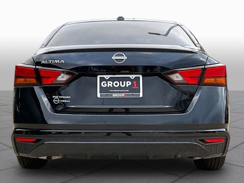 Certified 2025 Nissan Altima 2.5 S FWD image 5