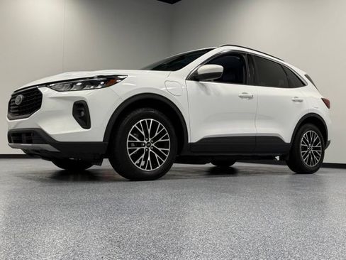 Used 2023 Ford Escape SE FWD image 5