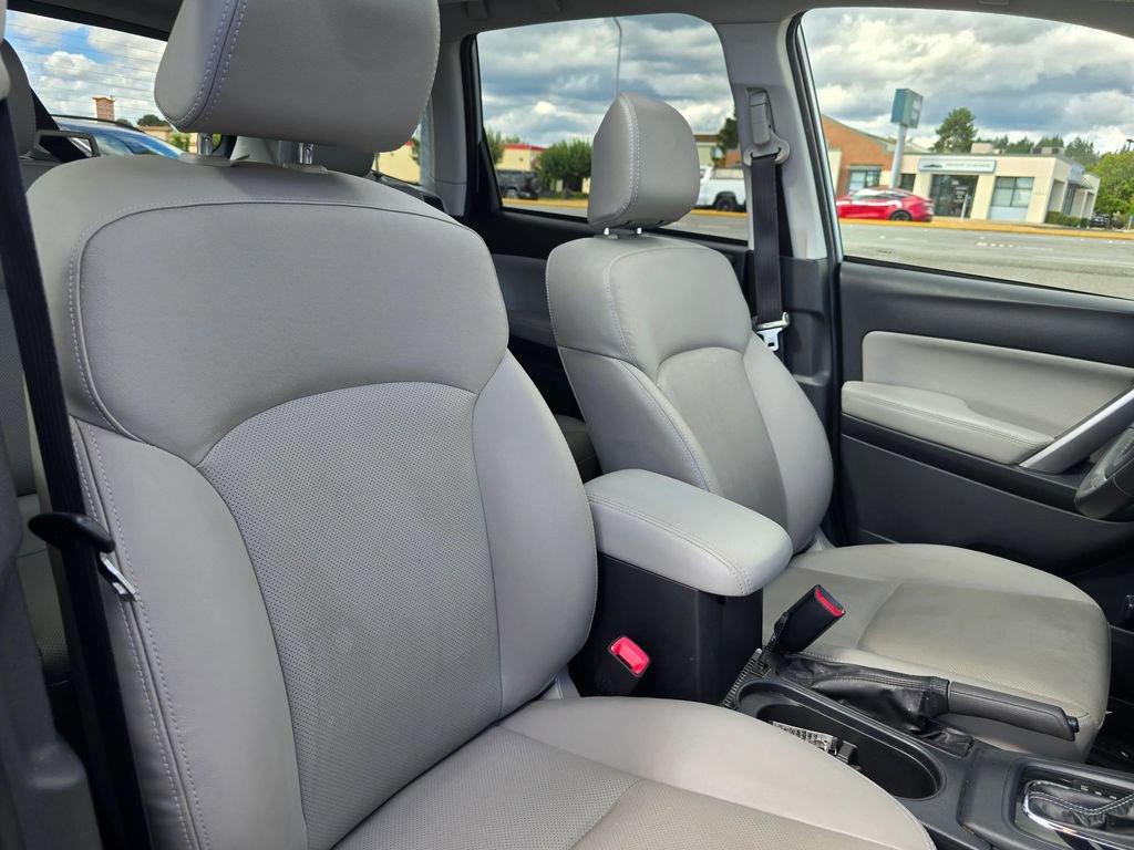 Used 2015 Subaru Forester 2.5i Touring w/ Eyesight & Navigation System AWD/4WD image 11