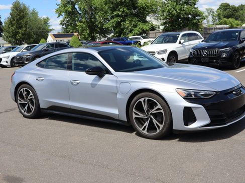 Used 2022 Audi e-tron GT Premium Plus AWD/4WD image 3