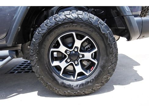 Used 2021 Jeep Wrangler Unlimited Rubicon w/ Steel Bumper Group AWD/4WD image 31