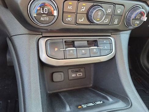 Used 2023 GMC Acadia Denali w/ Denali Ultimate Package image 21