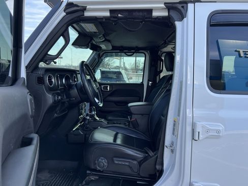 Used 2022 Jeep Wrangler Unlimited Sahara w/ LED Lighting Group image 11